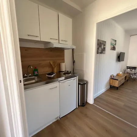 Les Du Rend Vous Apartment